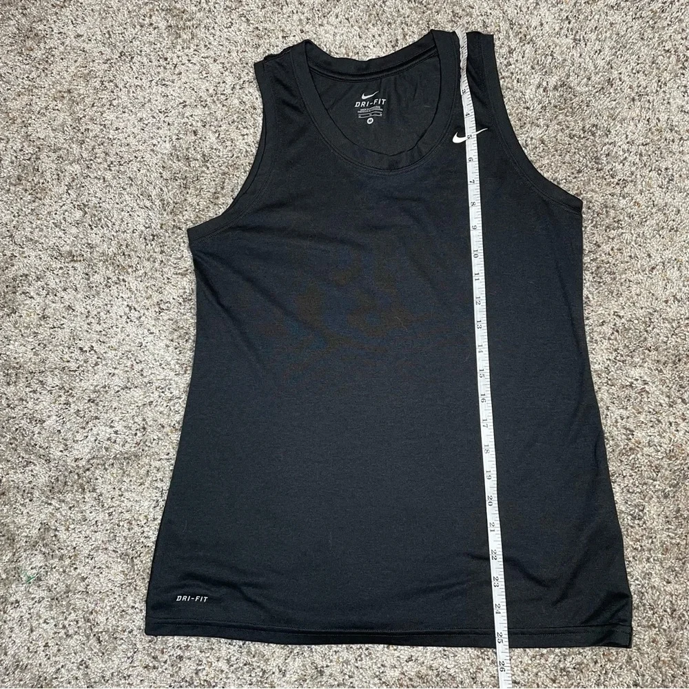 Nike Dri-Fit Sleeveless Activewear Workout Muscle Tank Top in Black Medium